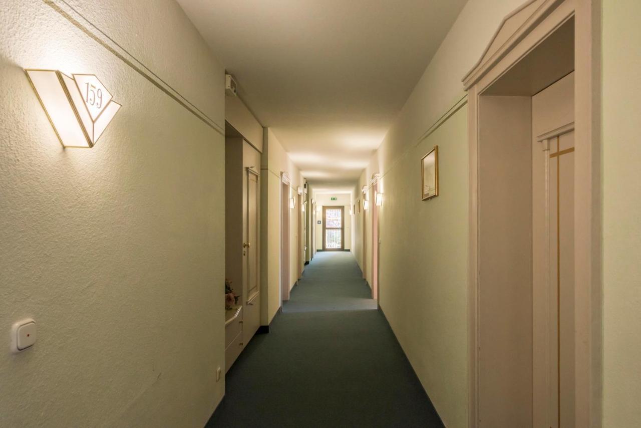 Hotel Am Schlosspark Ismaning Dış mekan fotoğraf