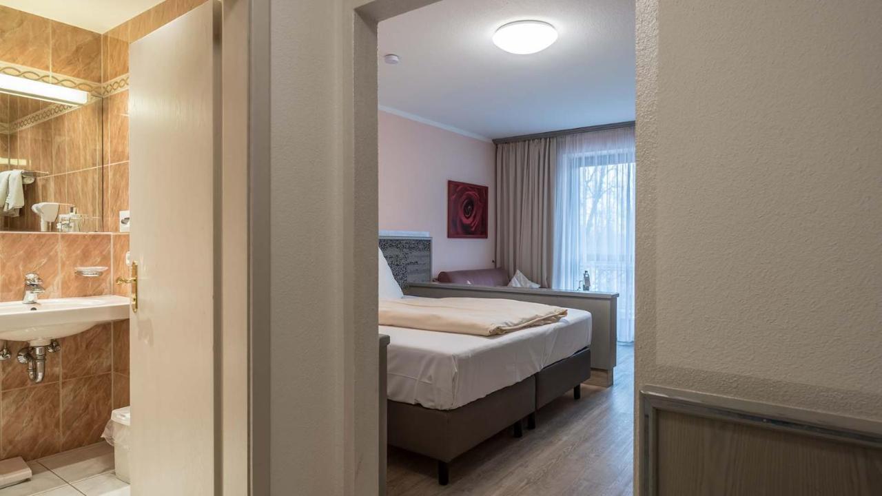 Hotel Am Schlosspark Ismaning Dış mekan fotoğraf